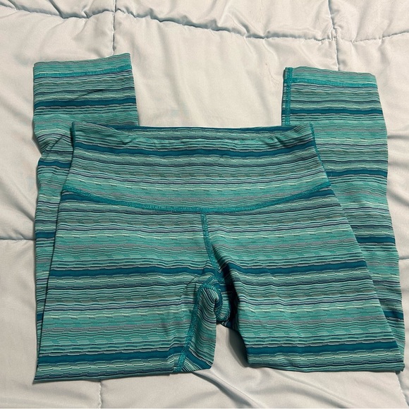 lululemon Wunder Under Crop Space Dye Twist (21”) - Picture 3 of 8